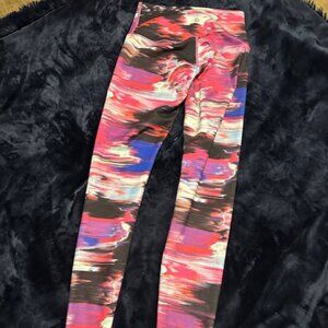 Lululemon High Rise Wunder Train leggings size 6